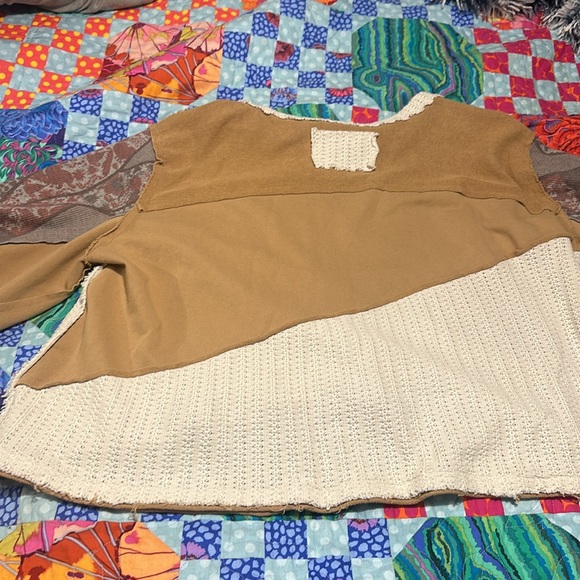 POL long sleeve top - Picture 3 of 3